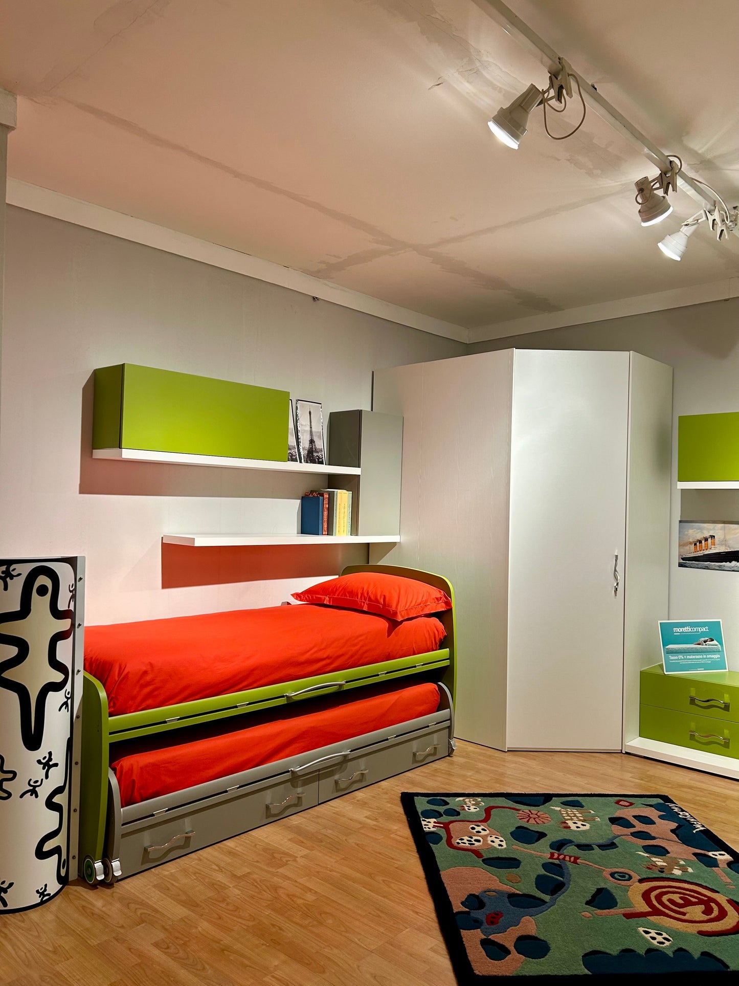 Chambre compacte Moretti