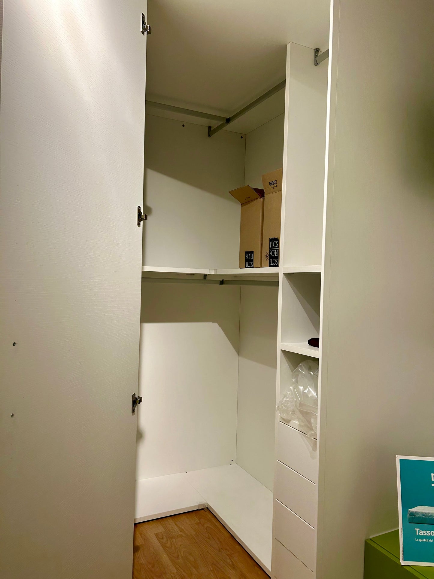 Chambre compacte Moretti