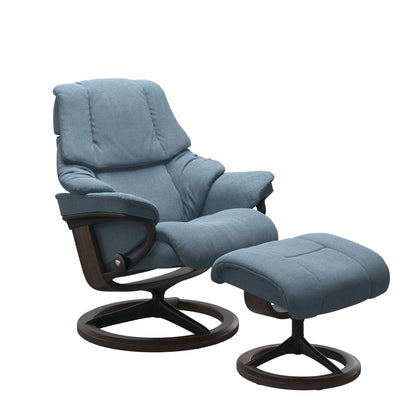 Reno (M) Signature armchair with footrest